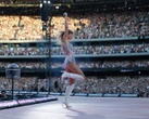 Đến lượt Hong Kong, Trung Quốc phát cuồng vì Taylor Swift