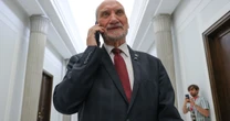 Żandarmeria Wojskowa w domu Antoniego Macierewicza