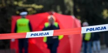 Dramat w Bielsku-Białej. Młody mężczyzna wpadł pod pociąg