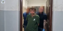 Dramat na przystanku we Wrocławiu. Bez powodu podbiegł do inwalidy i zaczął go katować