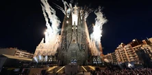 Wielkie widowisko po 144 latach czekania. Sagrada Familia zapisała się w historii. Na miejscu papież
