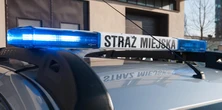"Chytra baba" z przychodni w Warszawie. Ukradła kurtkę z "niespodzianką"