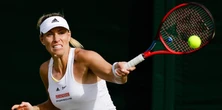 Iga Świątek pod ostrzałem po porażce w Paryżu. Mistrzyni Wimbledonu uspokaja
