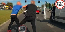 Szokujące sceny na światłach w Szczecinie. Nagranie niesie się po sieci