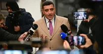 "Trumpowski styl". To on może zostać następnym prezydentem Rumunii. "Destrukcyjna polityka"