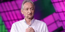"Ojciec chrzestny AI" ostrzega pracowników. Te zawody już niedługo zostaną zastąpione
