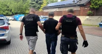 Ukrywał się przez blisko ćwierć wieku. Fałszywa tożsamość nie pomogła
