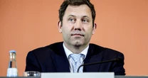 Z SPD wciąż nie udało się pozbyć prorosyjskich sympatii. To problem dla wicekanclerza Niemiec i całego rządu
