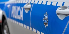 61-latek próbował udusić żonę kablem. Policję przywitał z siekierą w rękach
