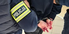Czterolatka trafiła do szpitala. Wstrząsające obrażenia. Zatrzymano młodego mężczyznę