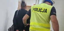 Niemka wywołała skandal na egzaminie w Szczecinie. Wyprowadzono ją w kajdankach