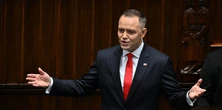 CPK, wiek emerytalny, mieszkania komunalne. O tym mówił Nawrocki w orędziu