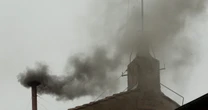 Oczy świata zwrócone na komin Kaplicy Sykstyńskiej. O tej godzinie pojawi się dym