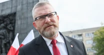 Gaśnica, komory gazowe i "szczęść Boże". Oto kim jest Grzegorz Braun