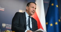 Radosław Sikorski zwrócił się do Donalda Trumpa. "Putin kpi z pańskich wysiłków"