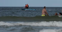 Dramatyczna akcja ratunkowa na plaży. Babcia próbowała ratować wnuka
