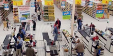 Przyniósł do Auchan 4863 puszki i butelki. Piękny gest klienta