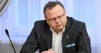 Nieoficjalnie: Kolejne problemy wiceministra z Lewicy. Ma stracić stanowisko