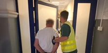 Pijacki atak 61-letniego "superbohatera" na policjantów. Zamiast danych podał, z jakiego komiksu pochodzi