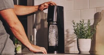 Nowoczesny saturator to prezentowy hit tych świąt. Robi wrażenie