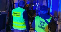Nocna akcja służb na granicy. Minister komentuje: przejścia nie ma!
