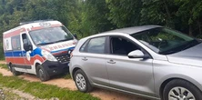 Szok w Brzegu. Narozrabiał, a potem uciekał przed policją z małym dzieckiem na rękach