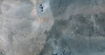 Te zdjęcia satelitarne obrazują skalę zniszczeń amerykańskiego ataku na Iran. "Co najmniej sześć kraterów"