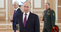Donald Trump dał się wciągnąć w gierki Putina. To część planu Rosji, by wyniszczyć Zachód. "Wygrać wszystko"