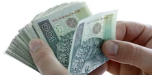 Kobieta znalazła na ulicy sporo gotówki. Poszukiwany jest właściciel pieniędzy