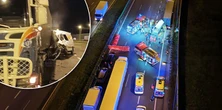 Śmierć pięciu osób na S2. Przejmujące informacje o tragedii. Tego wciąż nie potwierdzono