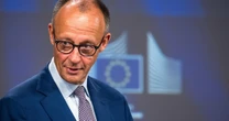 Pochlebstwa zamiast otwartej konfrontacji. Nowy kanclerz Niemiec zmienia ton wobec prezydenta USA. "Ameryka jest niezbędna"