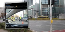Groźny wypadek w centrum Warszawy. Auto dachowało. Są utrudnienia