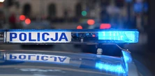 Tragiczny wypadek na terenie firmy kurierskiej. Mężczyzna został przygnieciony przez kabinę
