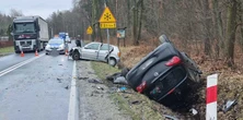 Śmiertelny wypadek w Piątkowcu. 85-latek nie żyje, trzy osoby w szpitalu