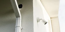 Megaprzegląd tanich kamer zewnętrznych. Zapewnią spokój podczas wakacyjnej wyprawy
