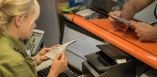 Ponad 200 miejsc pracy. Można zarobić 6100 zł netto. Z dodatkami jeszcze więcej!