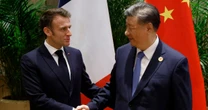Emmanuel Macron rozmawiał z Xi Jinpingiem. Pojawił się temat Ukrainy