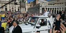 Inauguracja pontyfikatu Leona XIV. Papież po raz pierwszy pojawił się w papamobile
