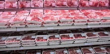 Dlaczego surowe mięso zmienia kolor? Może być zepsute, ale nie zawsze. Na to zwróć uwagę