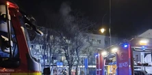 Wieczorny pożar bloku w Płocku. Mieszkańcy musieli uciekać w popłochu
