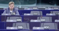 "Oczywiście zostałem oszukany". Asystent niemieckiego polityka miał szpiegować dla Chin. Są oficjalne zarzuty