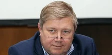Awantura o listę lektur: To pedofilia! Minister Czarnek interweniuje