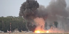 Przeczesali pas lotniska i okoliczną zieleń po katastrofie F-16 w Radomiu. Żołnierze szli tyralierą
