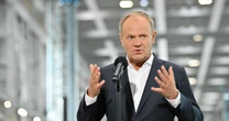 Chaos wokół liczby uchodźców. Donald Tusk zabrał głos. "PiS wciąż kłamie"