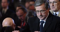 Bronisław Komorowski usłyszał od Radosława Sikorskiego dwa zdania. "Szykuj się"