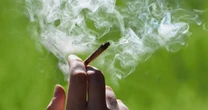Polska zmaga się z "treatment gap". Psycholog: etykieta ćpuna blokuje dostęp do pomocy