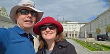Przemierzyli cały świat, by podziękować Polsce. "To dla nas bolesna podróż"