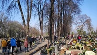 Słońce, deszcz czy śnieg? Jaka pogoda będzie na Wszystkich Świętych? [PROGNOZA DŁUGOTERMINOWA]