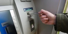 Klientom znanego banku wyparowały pieniądze. Santander wyjaśnia, co dalej
