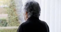 O tym problemie się nie mówi. Babcia łamiącym się głosem błagała: nie róbcie nam tego
